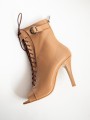 Julia Camel-3.jpg