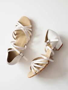 latino x satyna biała